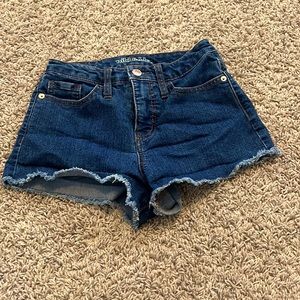 size 00 shorts dark wash